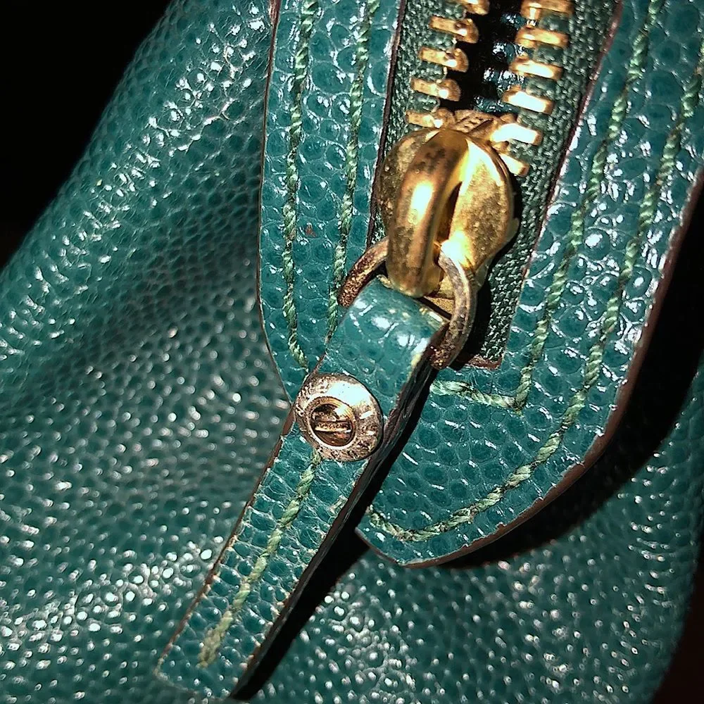 W HENRI BENDEL CARLYLE Caviar Tumbled Teal Leather Satchel Bag w Original Strap